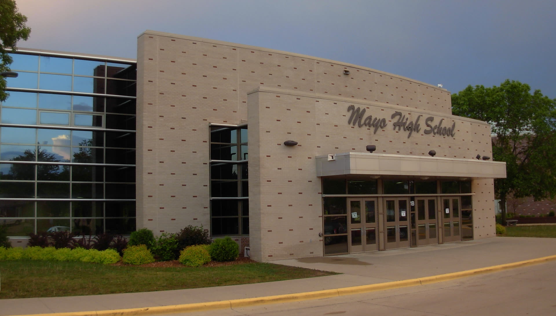 Mayo High School building